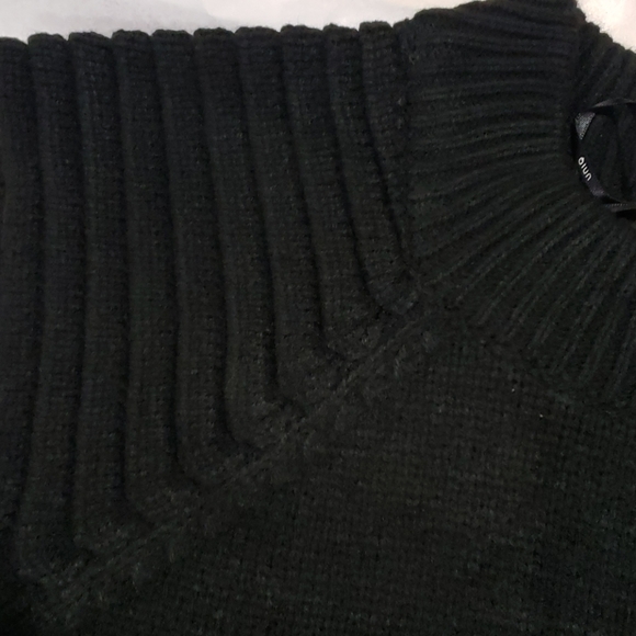 Black Cut Out Sleeve Knit Sweater NWT - Picture 6 of 6
